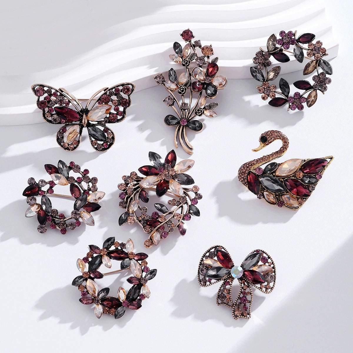 Luxury Crystal Brooch for Wome - Wedding Supply Wholesale ulasan dan harga